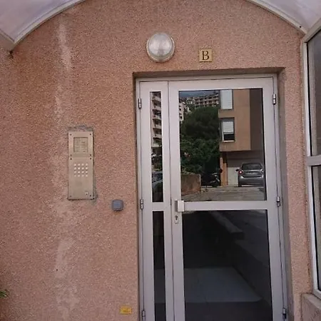 Charmant Studio Lumineux Avec Veranda & Parking Au Coeur De Bastia *